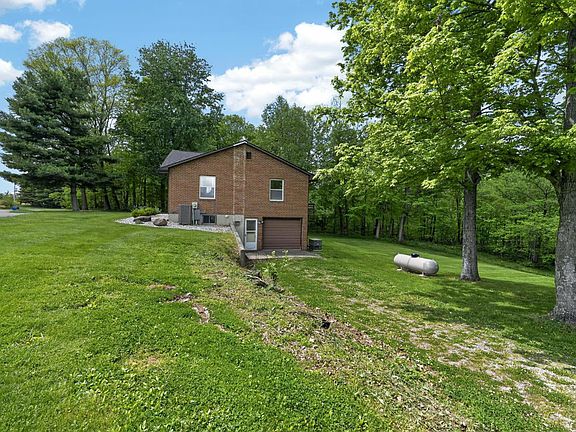 5th image of 7900 Surber Ln