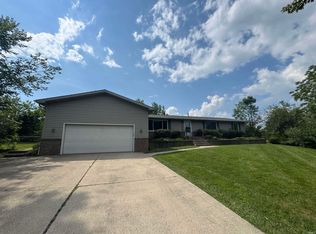 5636 S Woodstrail Dr, Columbia City, IN 46725