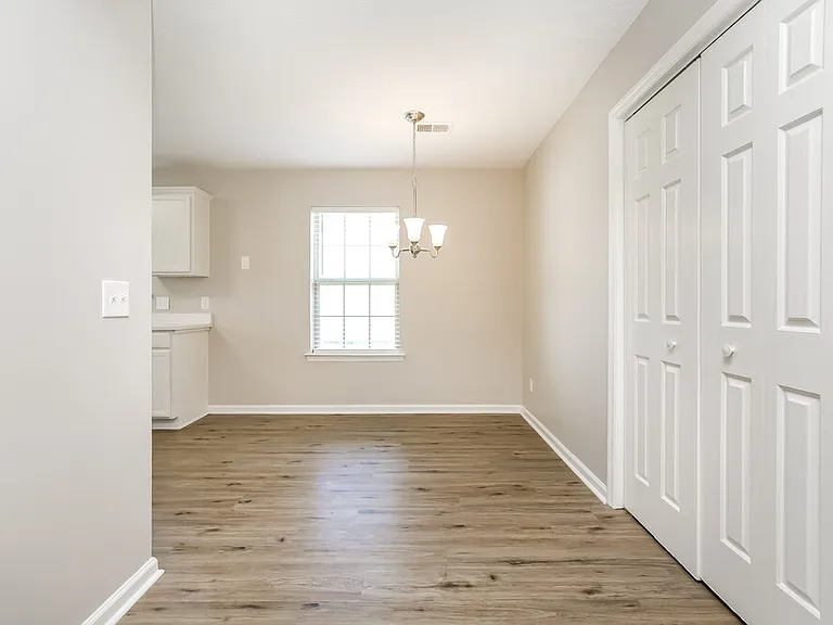 722 Lou Gehrig Cir — Photo 4
