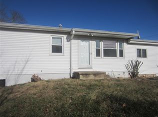 3975 W Rock Creek Rd, Imperial, MO 63052