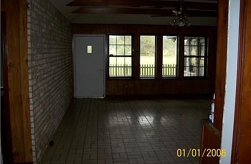 4th image of 603 Fairway Dr