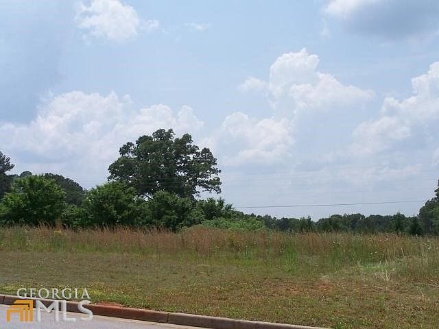 2nd image of 158 Watkins Glen Dr