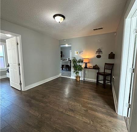 2nd image of 960 Dewey St SW #4