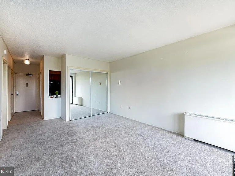 4141 N Henderson Rd #315 — Photo 14