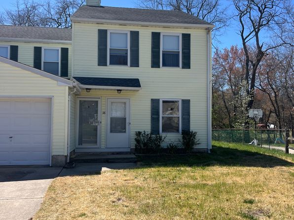 16 Maynard Dr #A, Sicklerville, NJ