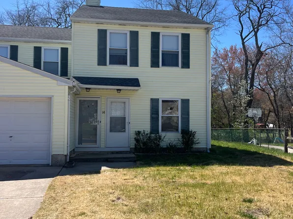 16 Maynard Dr #A, Sicklerville, NJ 08081