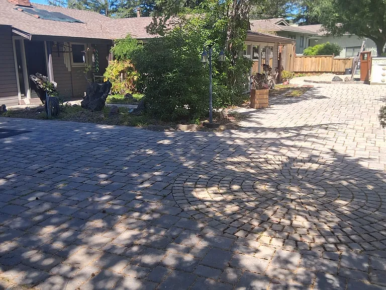 132 Ardith Dr — Photo 6