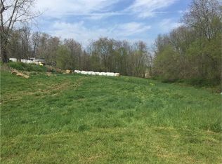 2965 Adamsville Rd, Zanesville, OH 43701