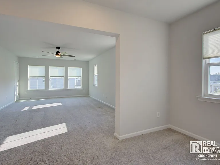 137 Paddle Boat Way — Photo 30