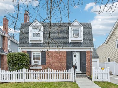 251 E Argyle Street, Valley Stream, NY, 11580