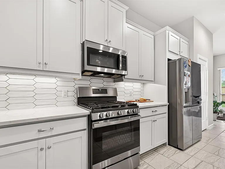 305 Rise Ln — Photo 12