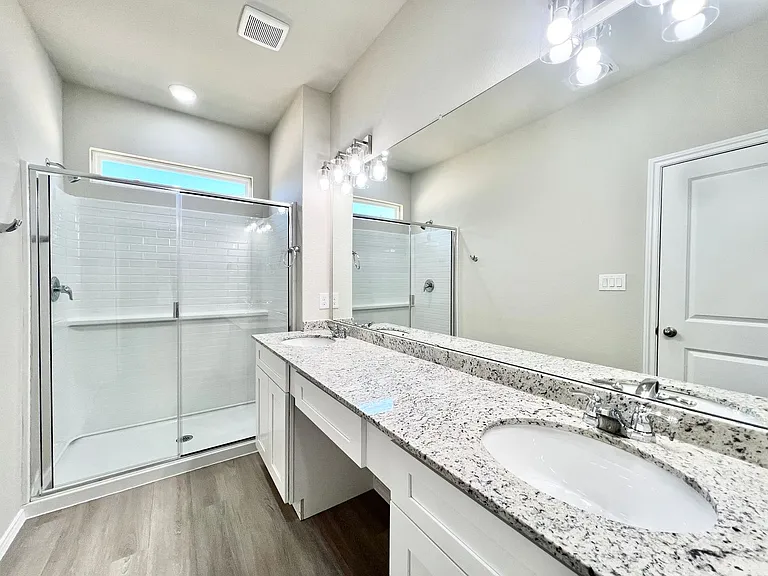 3501 NW Renfro St #204 — Photo 30