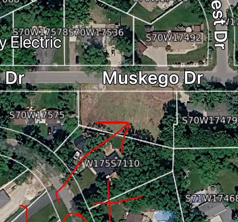 2nd image of S70W17516 MUSKEGO DRIVE