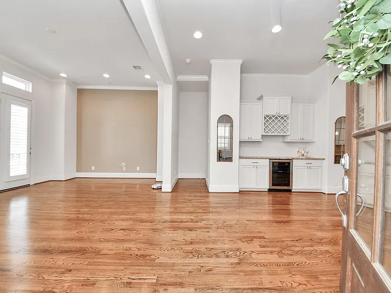 2606 Madeline Grove Dr — Photo 5
