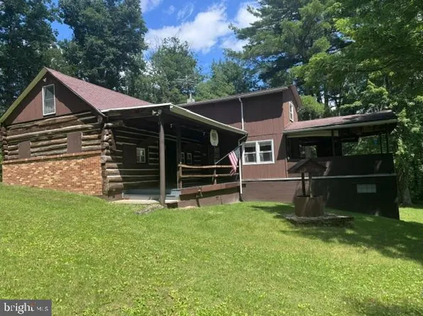 532 Phyllis Paradis Rd, Karthaus, PA 16845