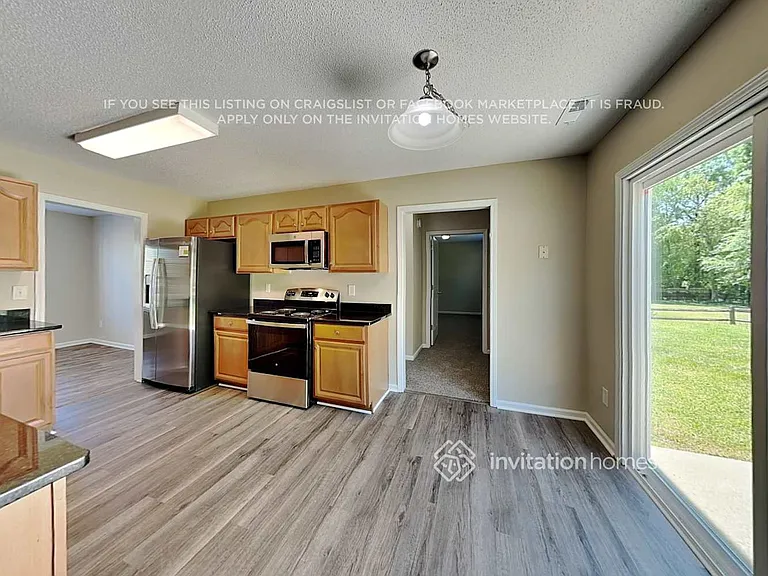 2921 Blueberry Dr — Photo 10