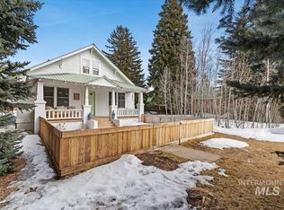 414 S 3rd Ave, Hailey, ID 83333