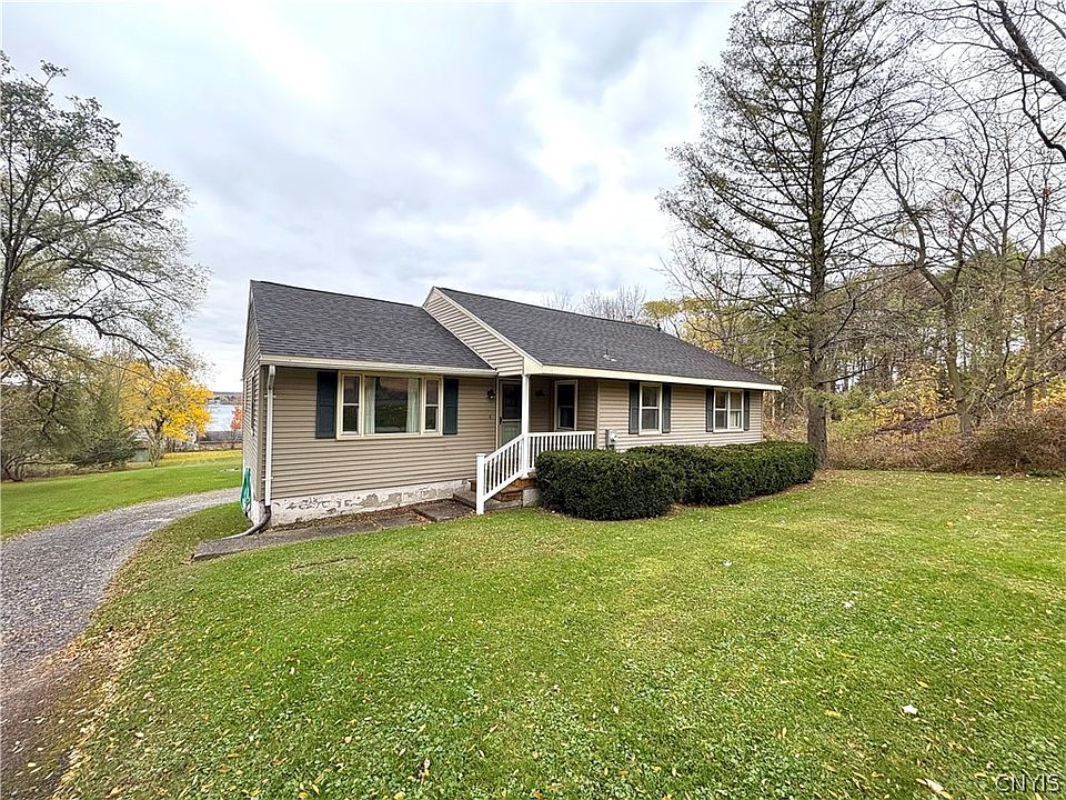 1st image of 4827 Rockefeller Rd