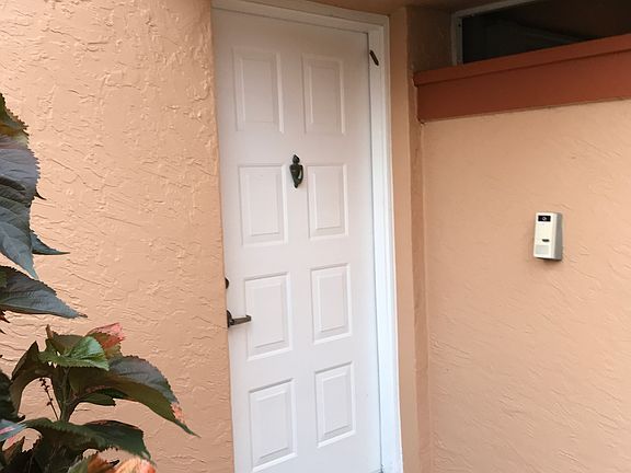 4th image of 9528 Shadybrook Dr APT 202