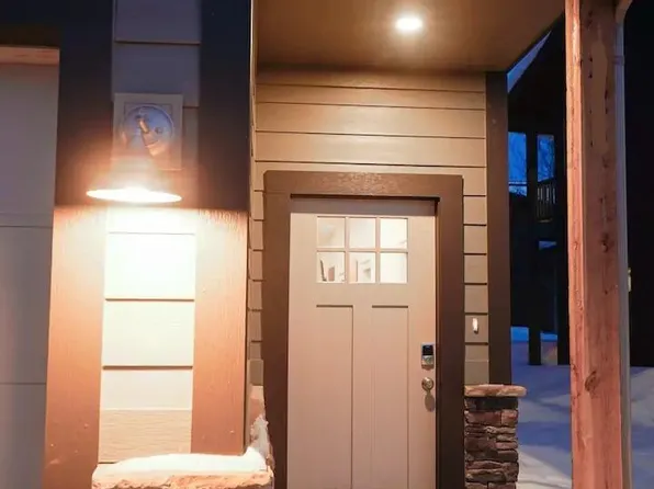 231 Abby Loop, Victor, ID 83455