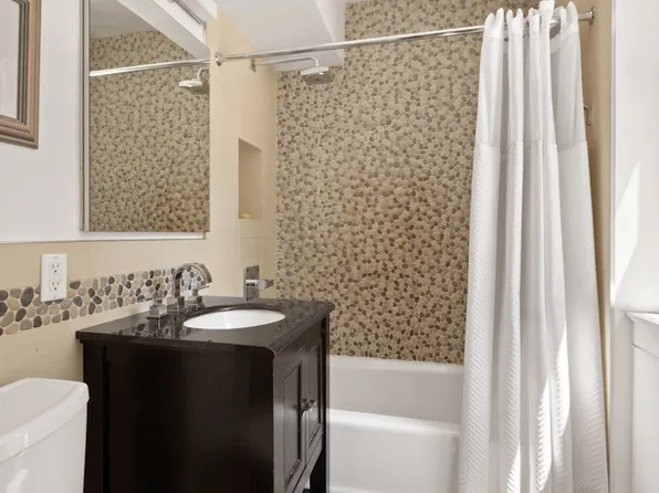357 East 57th Street 3D image 7 of 8