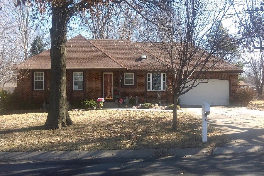 1st image of 109 SE Noeleen Ln