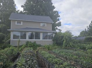 9486 Lake Shore Blvd, Mentor, OH 44060