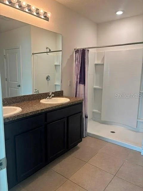 4 bed, 2.0 bath, 1846 sqft, $2,300 — Photo 2