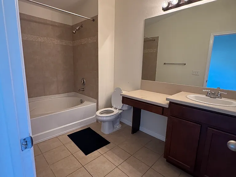 14154 Oakham St — Photo 8