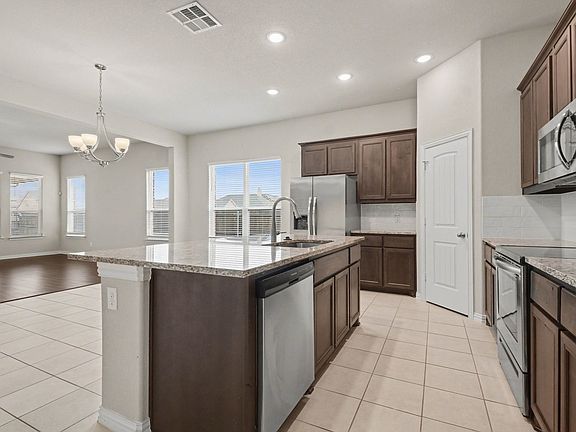 4th image of 3137 Bent Creek Dr