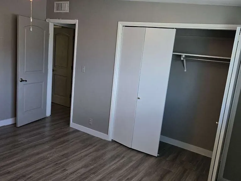 6042 E Eastland St — Photo 13