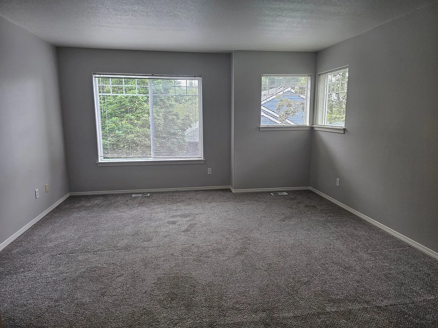 Tigard Townhouse — Photo 4