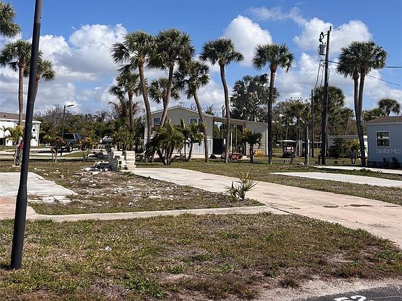 2nd image of 7500 PARK POINTE DRIVE LOT 52