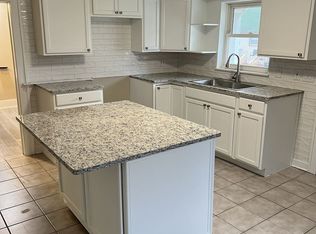 824 Pine St #0, Wyandotte, MI