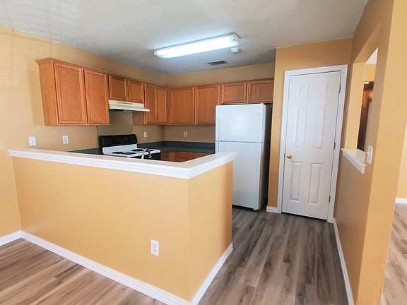 4th image of 10733 E Bay Tree Dr