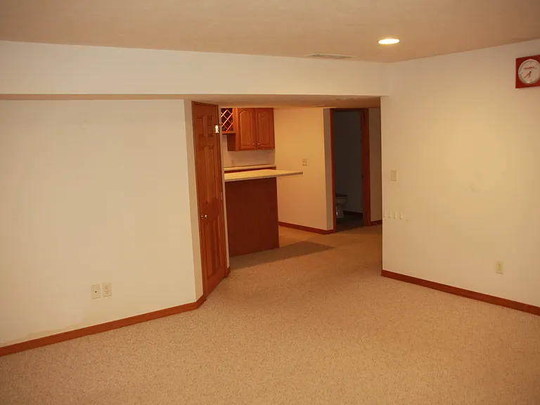 3125 Old Jamestown Rd — Photo 43