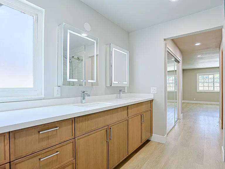 9909 Merced River Ave — Photo 29