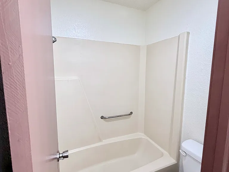 8416 N 116th Pl E — Photo 19
