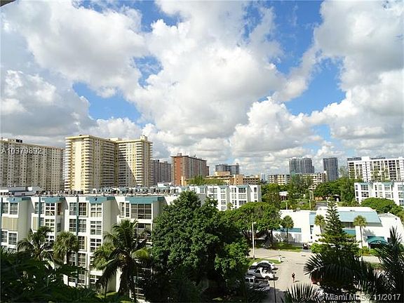 3rd image of 17555 Atlantic Blvd APT 608