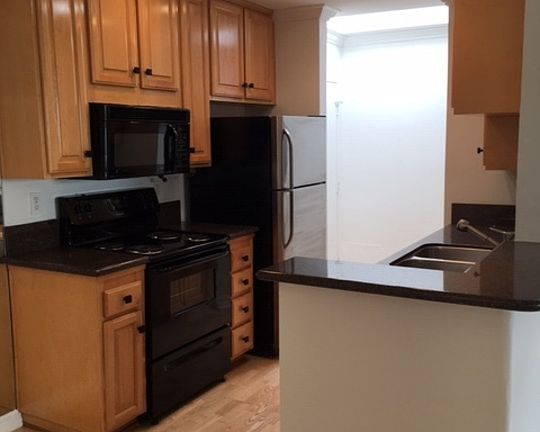 4th image of 8535 W West Knoll Dr APT 316
