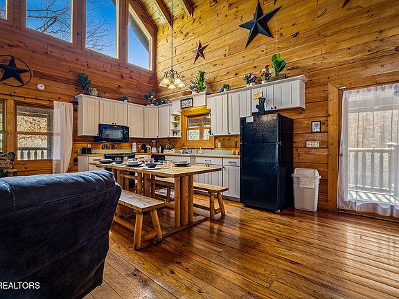 4th image of 2955 Raven Fork Cir