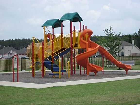 4th image of 17314 Stamford Oaks Dr