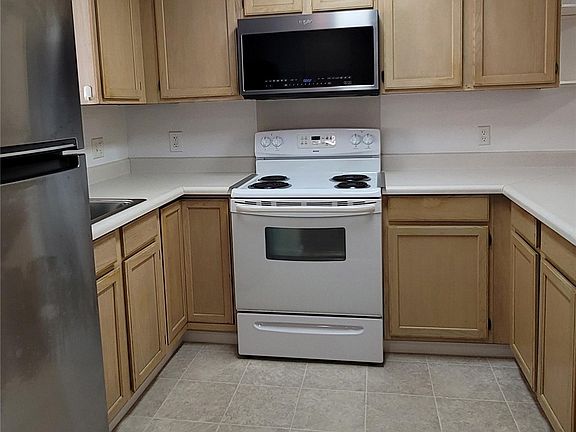 5th image of 95-1050 Makaikai St APT 17G
