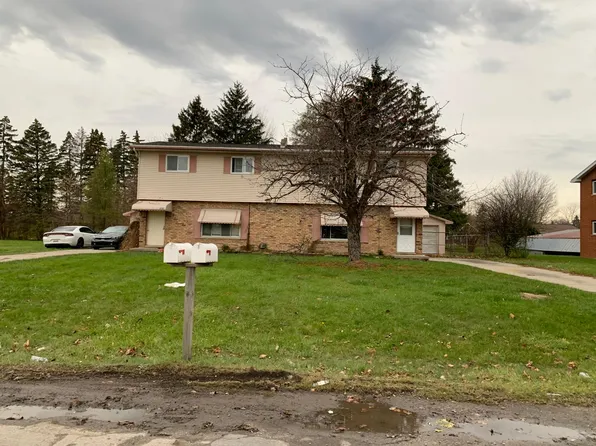 2727 Erna Dr #1, Saginaw, MI 48603