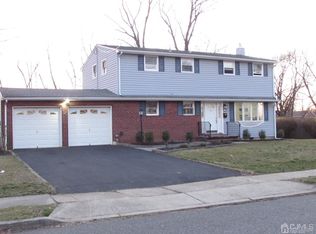 19 Pearl Rd, East Brunswick, NJ 08816