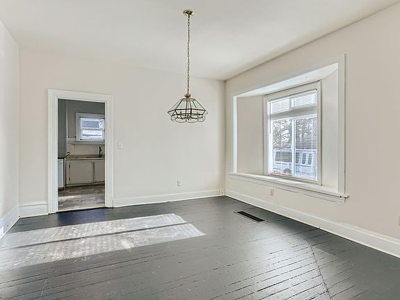 3rd image of 800 20th Ave