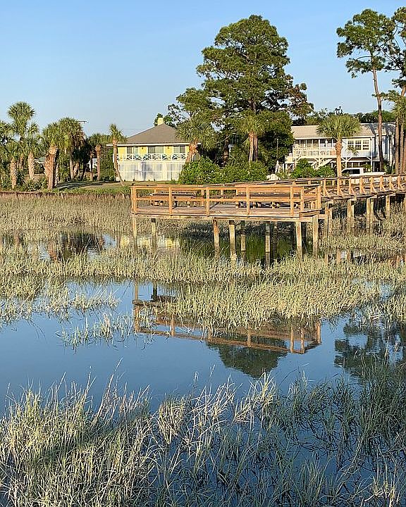 1st image of Venetian Dr