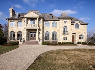 650 Alice Dr, Northbrook, IL 60062