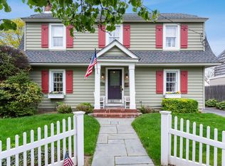 21 Park Blvd, Malverne, NY 11565