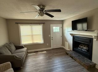 572 River St, Hiawassee, GA 30546